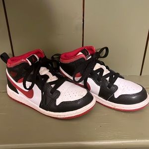 AIR JORDAN 1 ‘BLACK GYM RED' Used size 9C